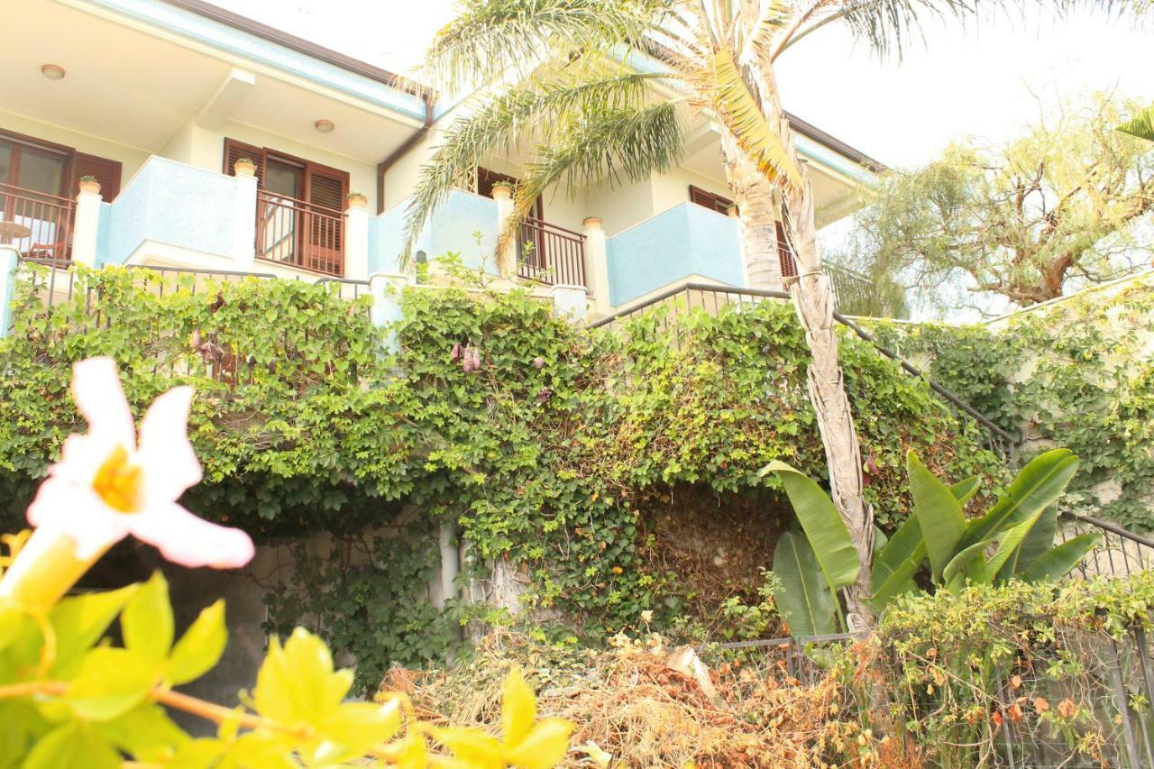 Villa I Minnulareddi Giardini Naxos Dış mekan fotoğraf